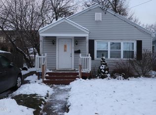 1 Holmes Court, Albany, NY 12209