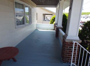 125 S 3rd St, Frackville, PA 17931