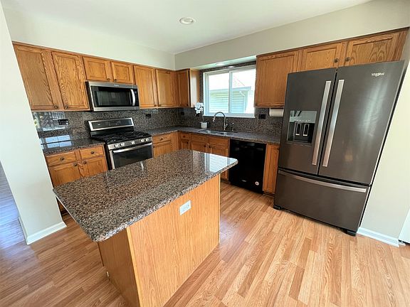 4th image of 2132 Skylane Dr