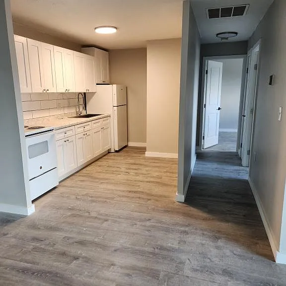 38751 Lakeshore Blvd — Photo 2