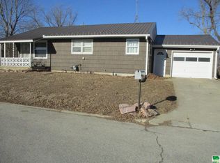 720 N 2nd St, Cherokee, IA 51012