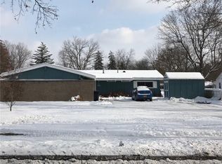 156 Hyde Pkwy, Palmyra, NY 14522