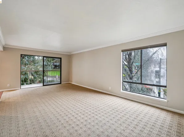 300 N Civic Dr APT 403, Walnut Creek, CA 94596