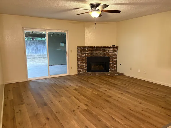 8224 N San Pablo Ave, Fresno, CA 93711