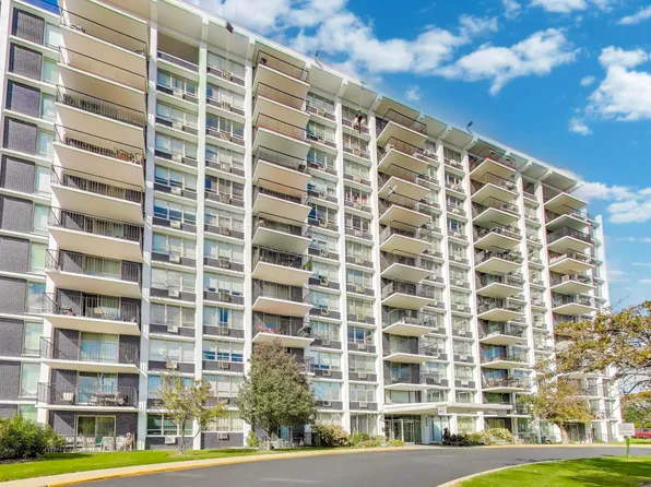 8809 W Golf Rd APT 8I, Niles, IL 60714