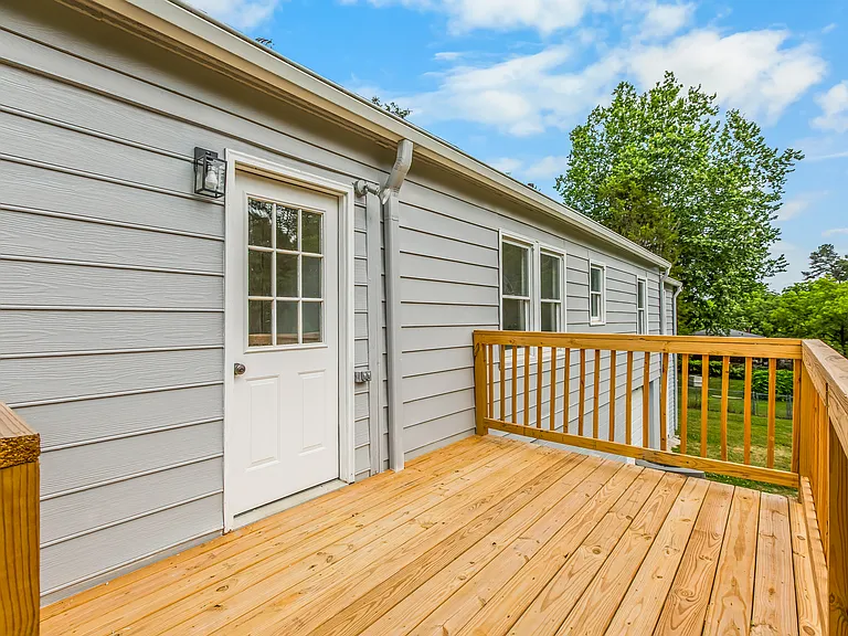 5220 Brenda Dr — Photo 20