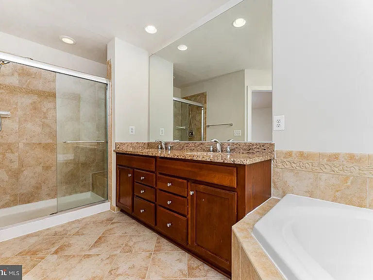 8032 Reserve Way — Photo 13