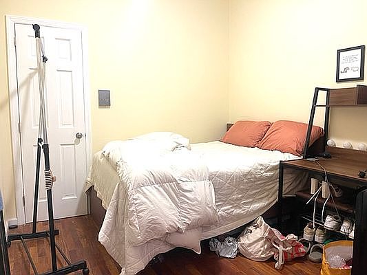 3rd image of 414 E 78th St APT 1C