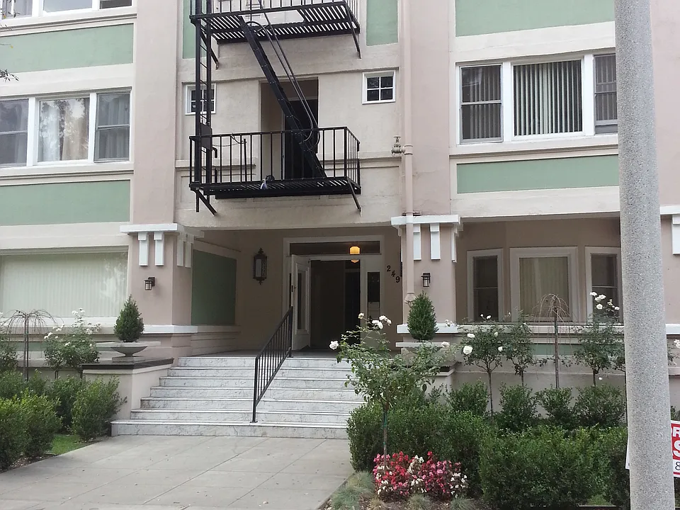Euclid Square Apts