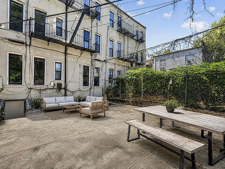 507 Central Ave #1R — Photo 3