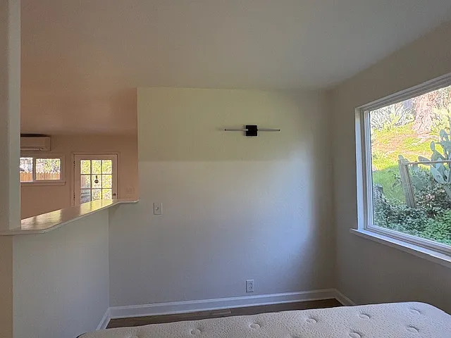 308 Glen Park Ave #C — Photo 16