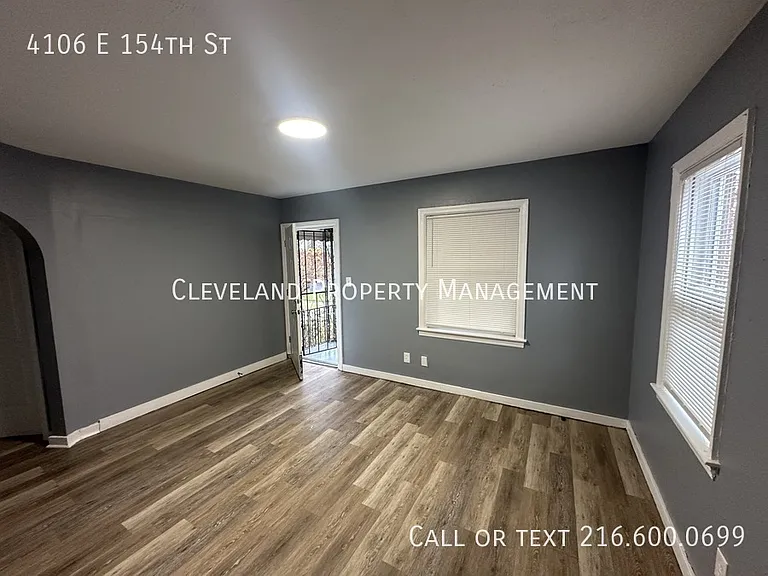 4106 E 154th St — Photo 2