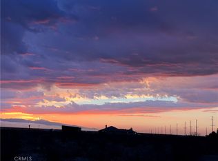3 Del Oro Rd, Apple Valley, CA 92308
