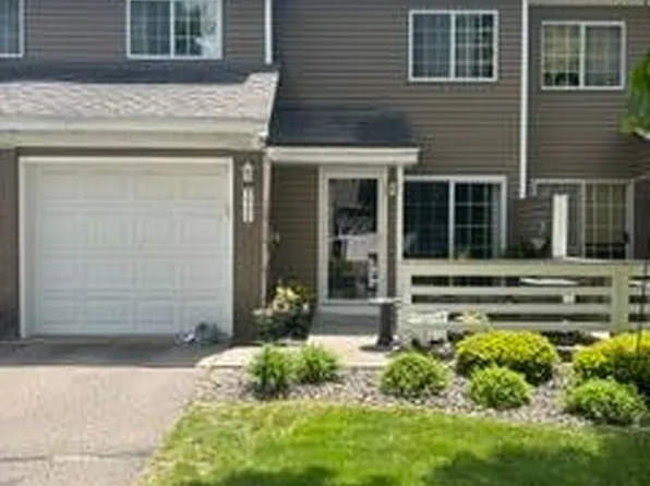 9992 Fillmore St NE, Blaine, MN 55434