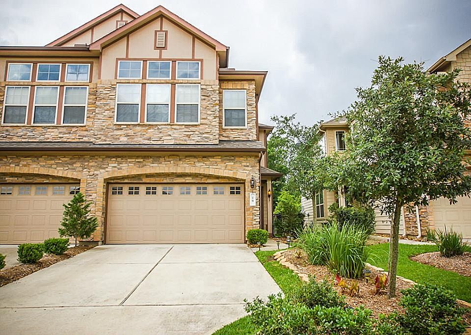 1st image of 79 Aventura Pl