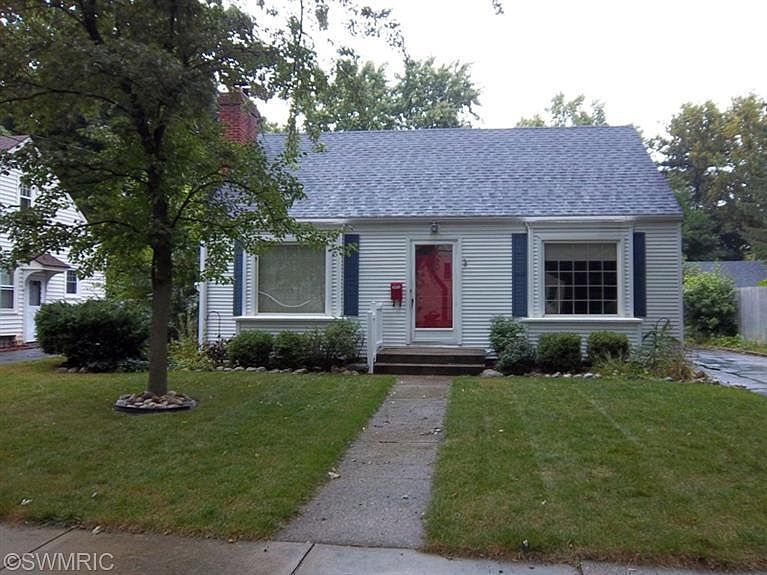 1st image of 1415 Lakeway Ave