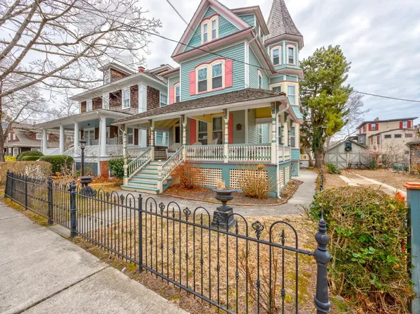 626 Hughes St, Cape May, NJ 08204