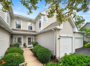 203 Oxford Ct, Oswego, IL 60543