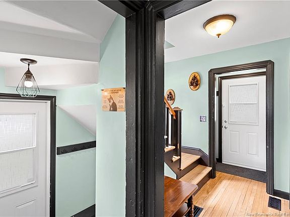 5th image of 9 Academy Ln