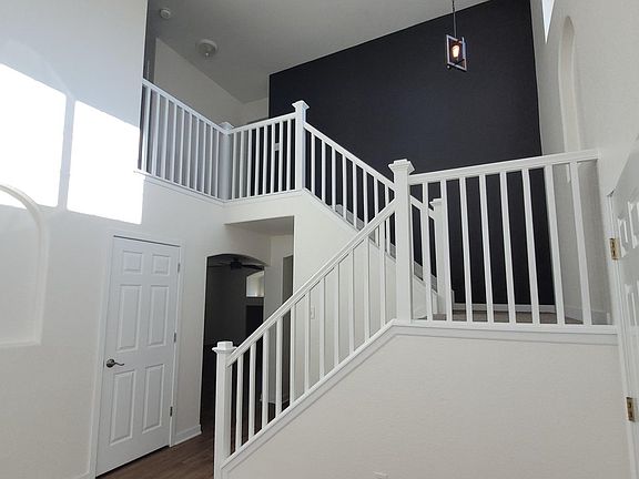 5th image of 4174 Cherry Orchard Dr