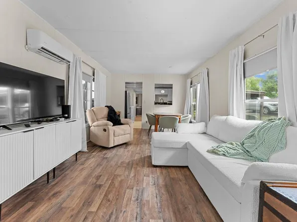 101 Beverly Dr, Franklin, NC 28734