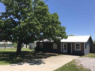 130 Texas Ave, Kingsland, TX 78639