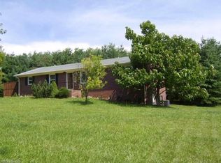 999 Alum Ridge Rd NW, Willis, VA 24380