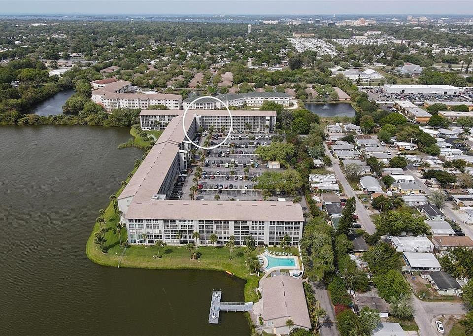 1st image of 3174 Lake Bayshore Dr #318