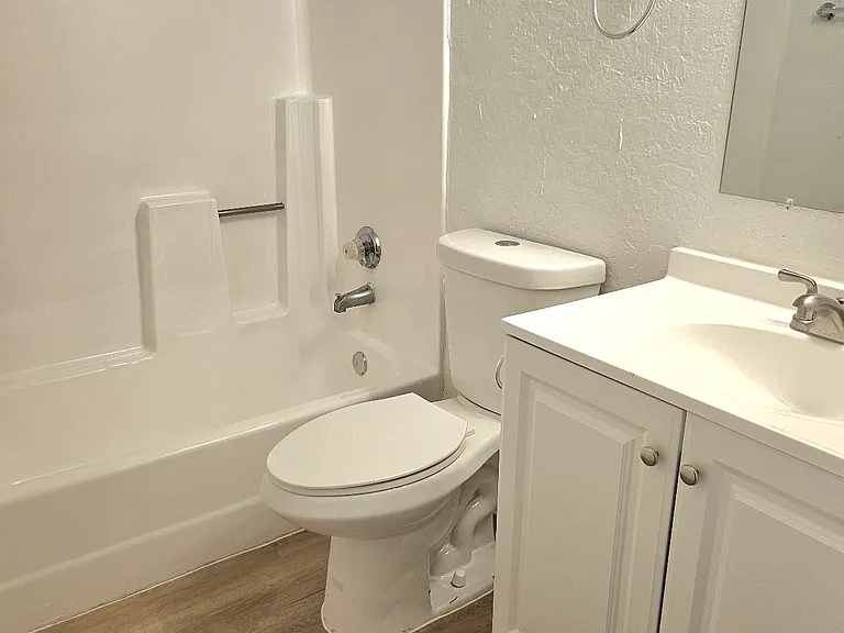510 E Hatcher Rd #208 — Photo 12