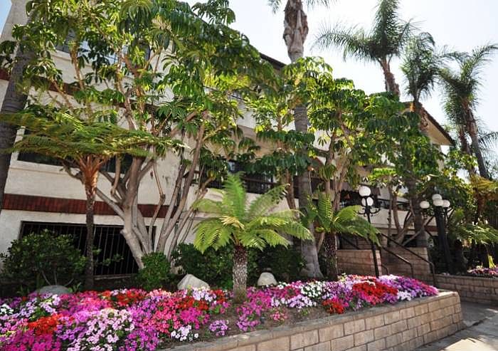 11594 Moorpark