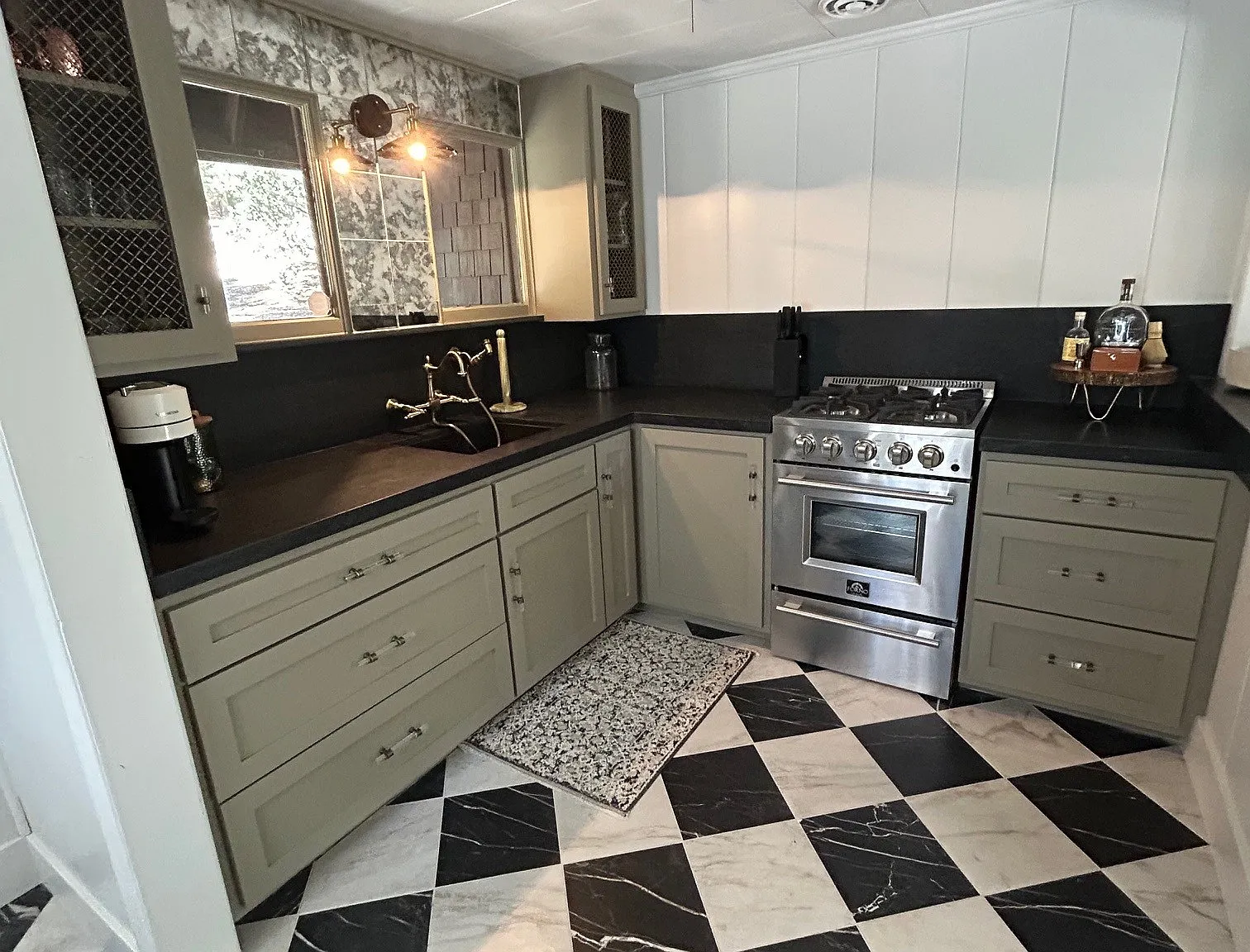 2 bed, 550 sqft, $2,000 — Photo 3
