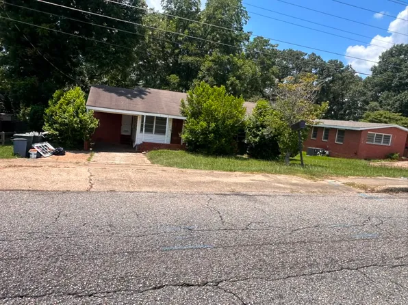 262 Perry Hill Rd, Montgomery, AL 36109