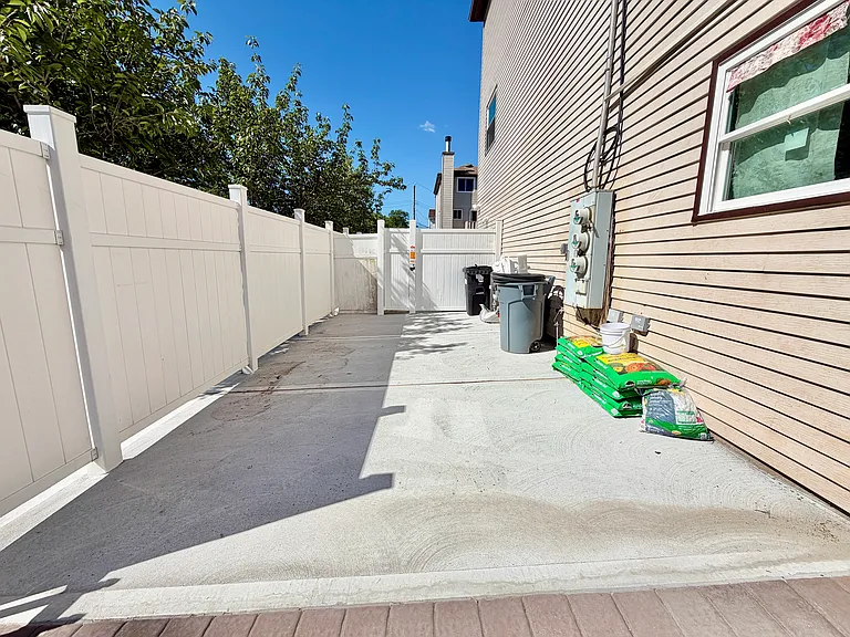 36 Donley Ave #2 — Photo 23