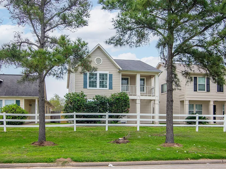 20911 Young Meadows Way — Photo 43