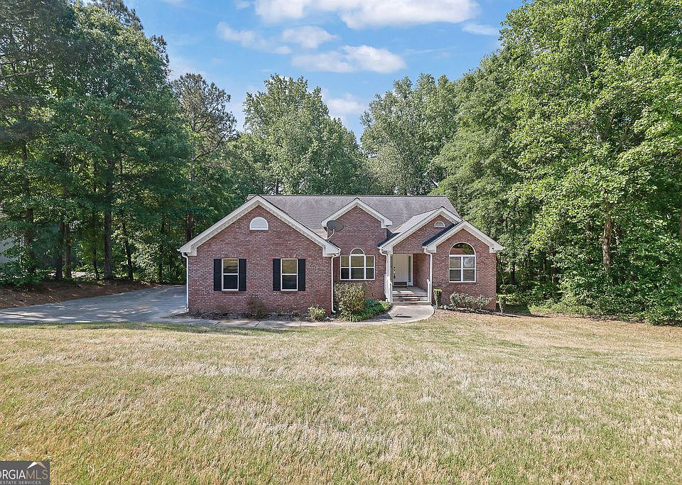 1st image of 2465 Chandler Rd