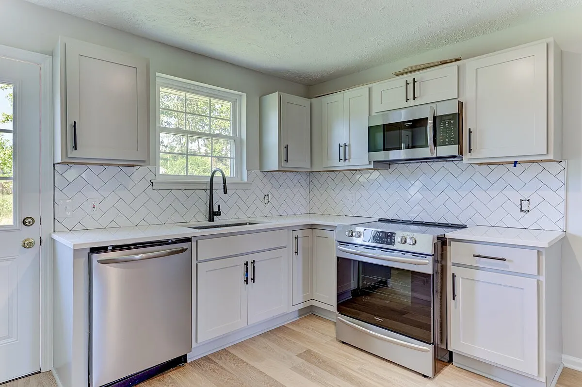 2326 Brittany Drive - 1 — Photo 4