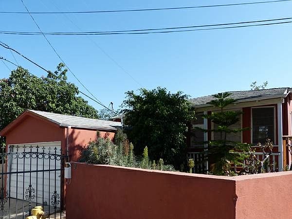 1st image of 2033 N Avenue 52