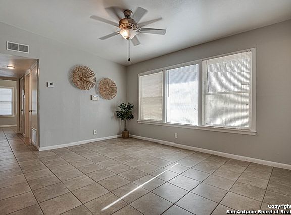 5th image of 5210 Neer Ave