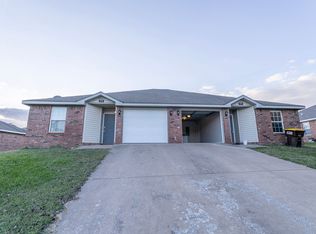 Graystone Cir Duplex, Centerton, AR 72719
