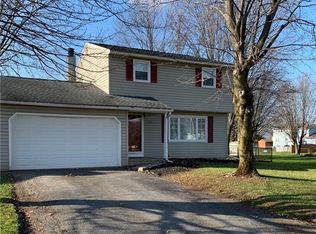 8021 Trina Cir, Clay, NY 13041