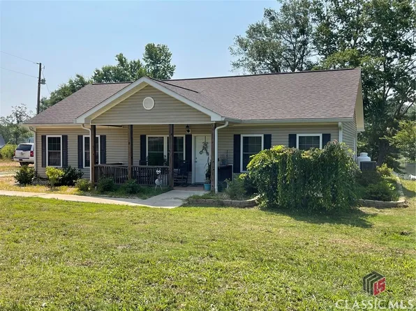 914 Black Horse Run, Martin, GA 30557