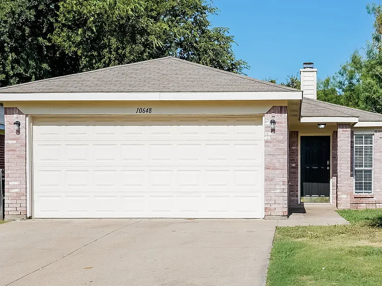 10648 Towerwood Dr — Photo 1