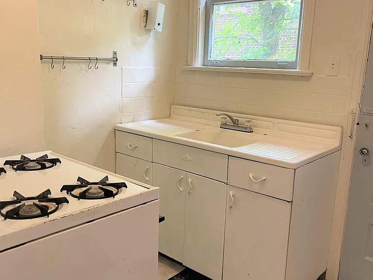 1405 Severn St #B1 — Photo 102