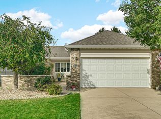 1746 Chestnut Dr, Crown Point, IN 46307