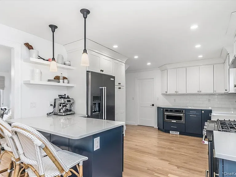 1214 Maple Ave — Photo 12