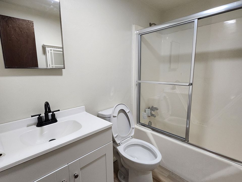 New bathroom countertop