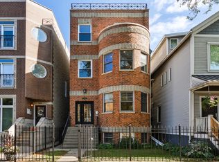 3033 N Racine Ave #2, Chicago, IL 60657