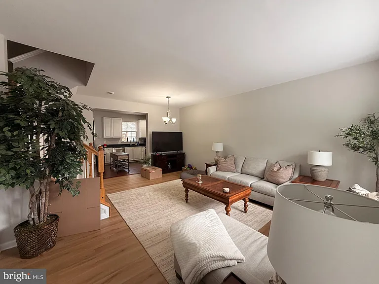 20382 Farmgate Ter — Photo 10