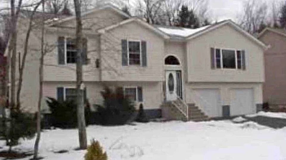 2nd image of 1112 Trapper Ln
