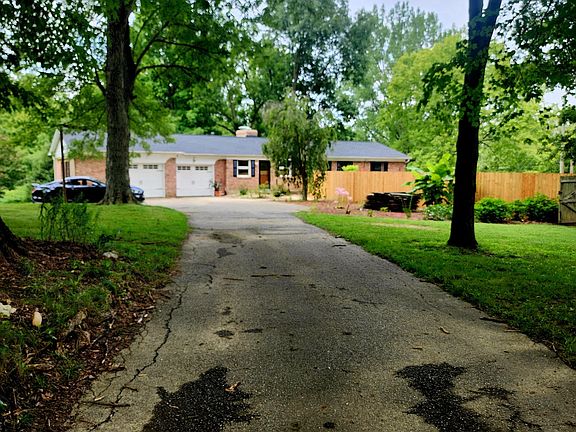 2nd image of 630 Lawnwood Dr
